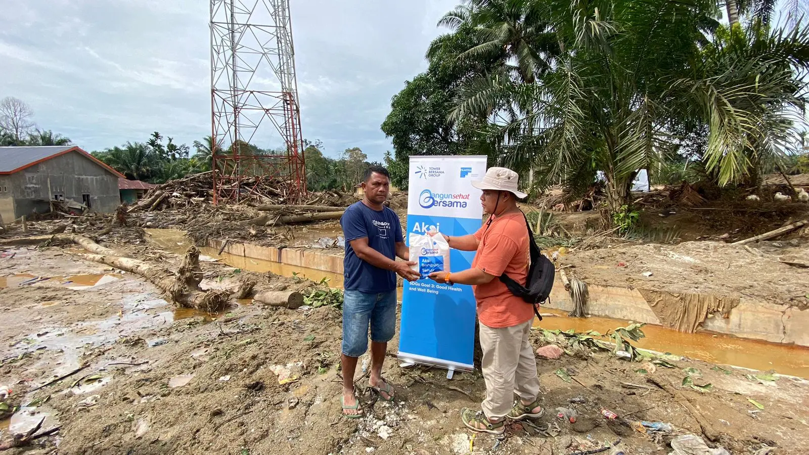 TBIG Shows Its Care at the End of 2025 by Distributing 2.5 Tons of Aid to Six Disaster-Affected Locations